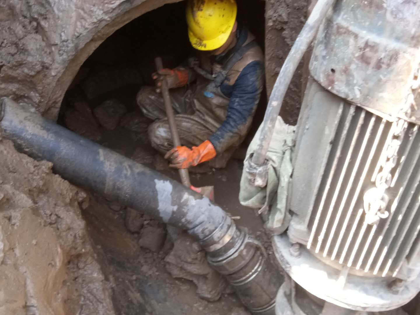 大岭山管道清淤